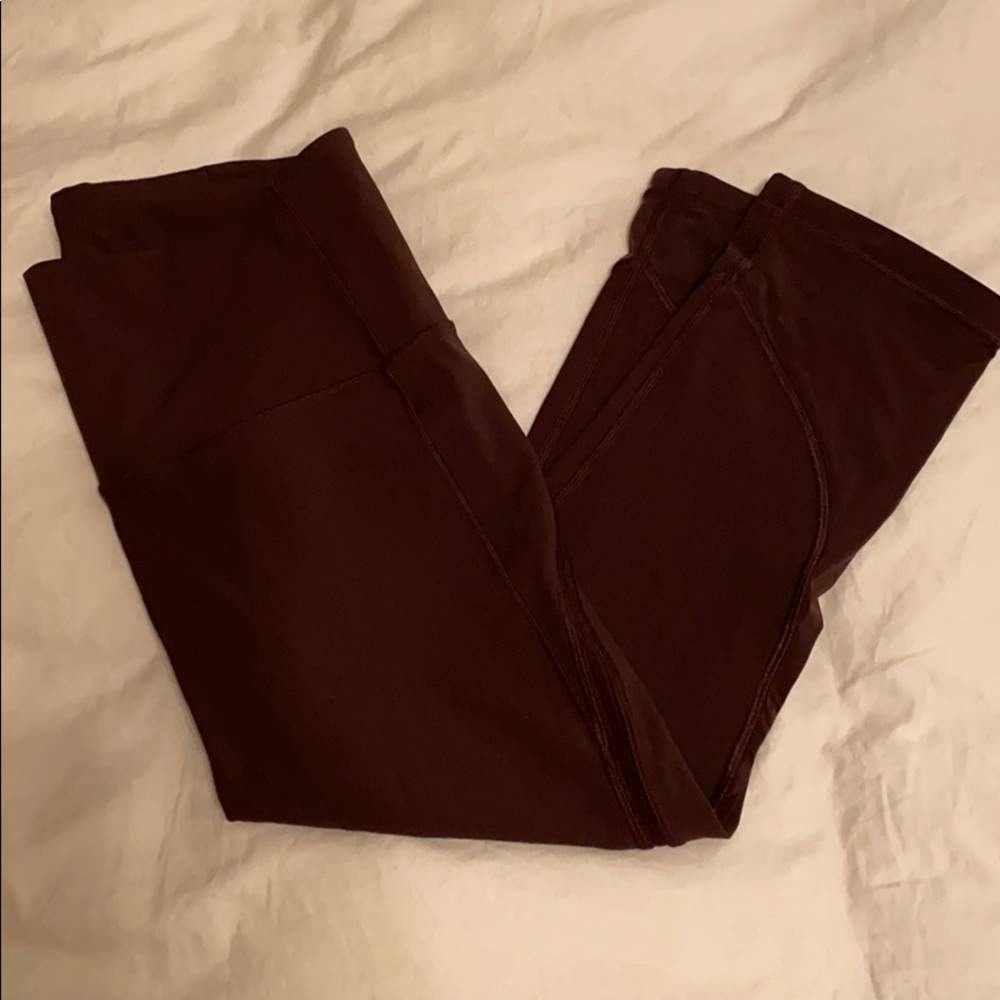 Lululemon yoga pants